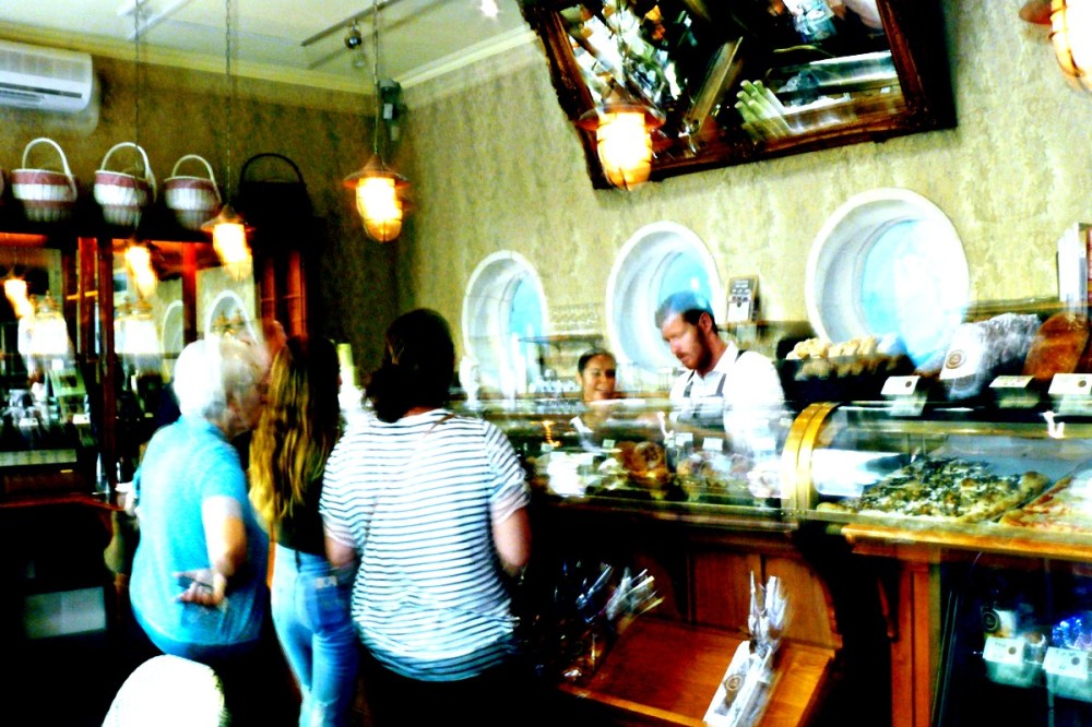 קונדיטוריה דלאל נווה צדק